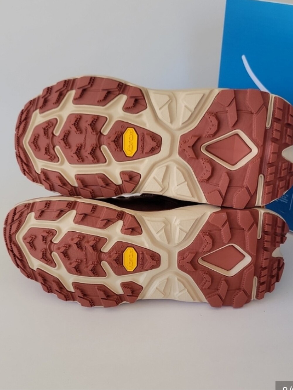 HOKA Kaha 2 Low GTX Hiking Shoes, Size 8, New In Box, Sandstone Shade - Picture 5 of 10